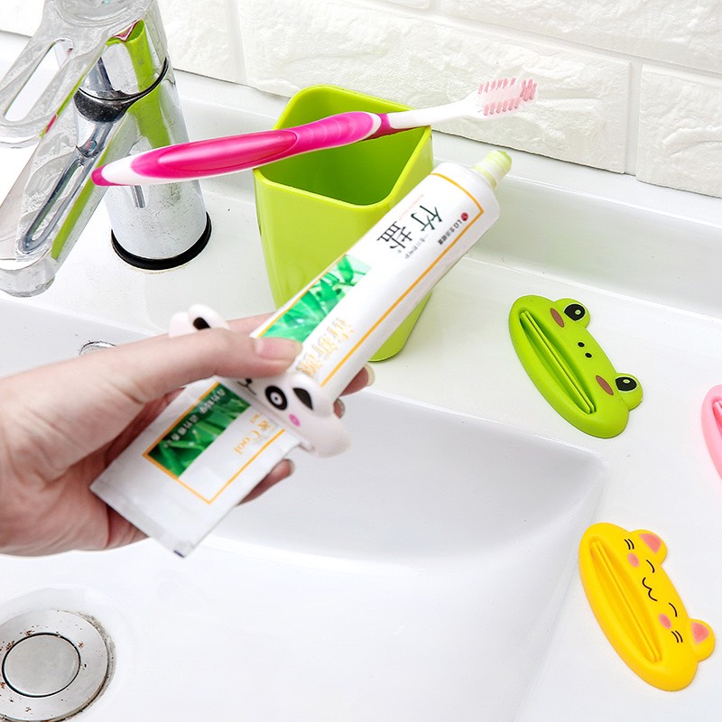 Dụng Cụ Vuốt Sạch Kem Đánh Răng C40 Mặt Thú Đáng Yêu TTNTC40