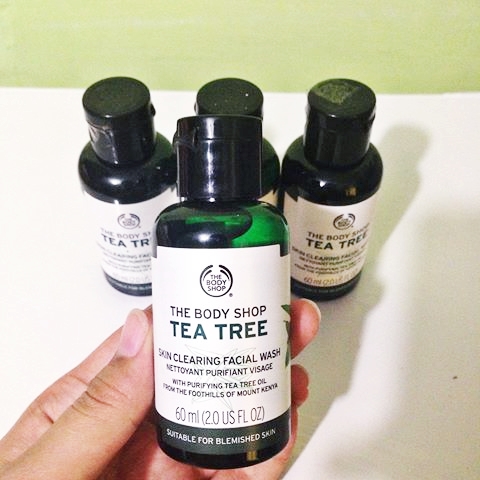 Toner chăm sóc da dầu mụn Tea Tree Skin Clearing Toner 60ml
