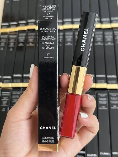 Son Chanel 47 Daring Red Chanel Le Rouge Duo Ultra Tenue - Son kem 2 đầu
