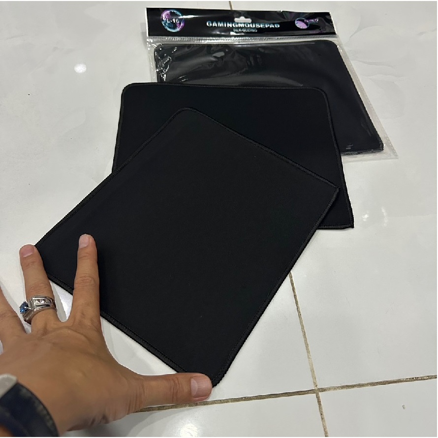 Miếng Lót Chuột L16, S16, M2 Đen May Viền