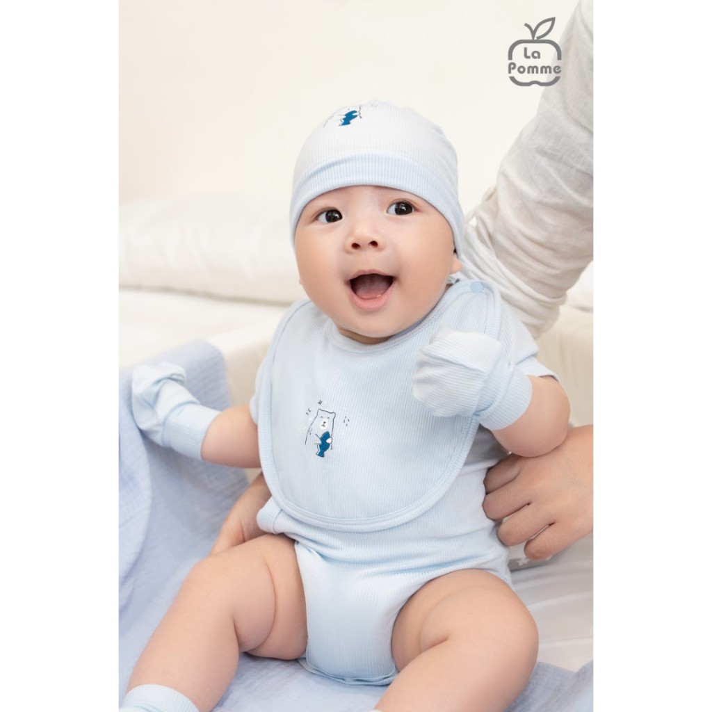 Yếm sơ sinh La Pomme Gấu và cá nhỏ