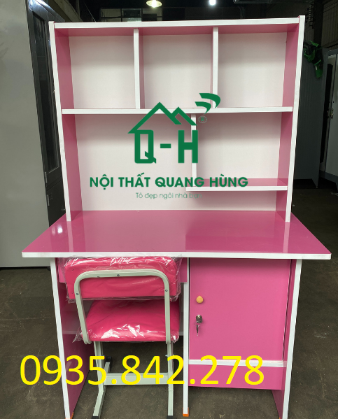 Bàn học sinh màu hồng ván ép 1m