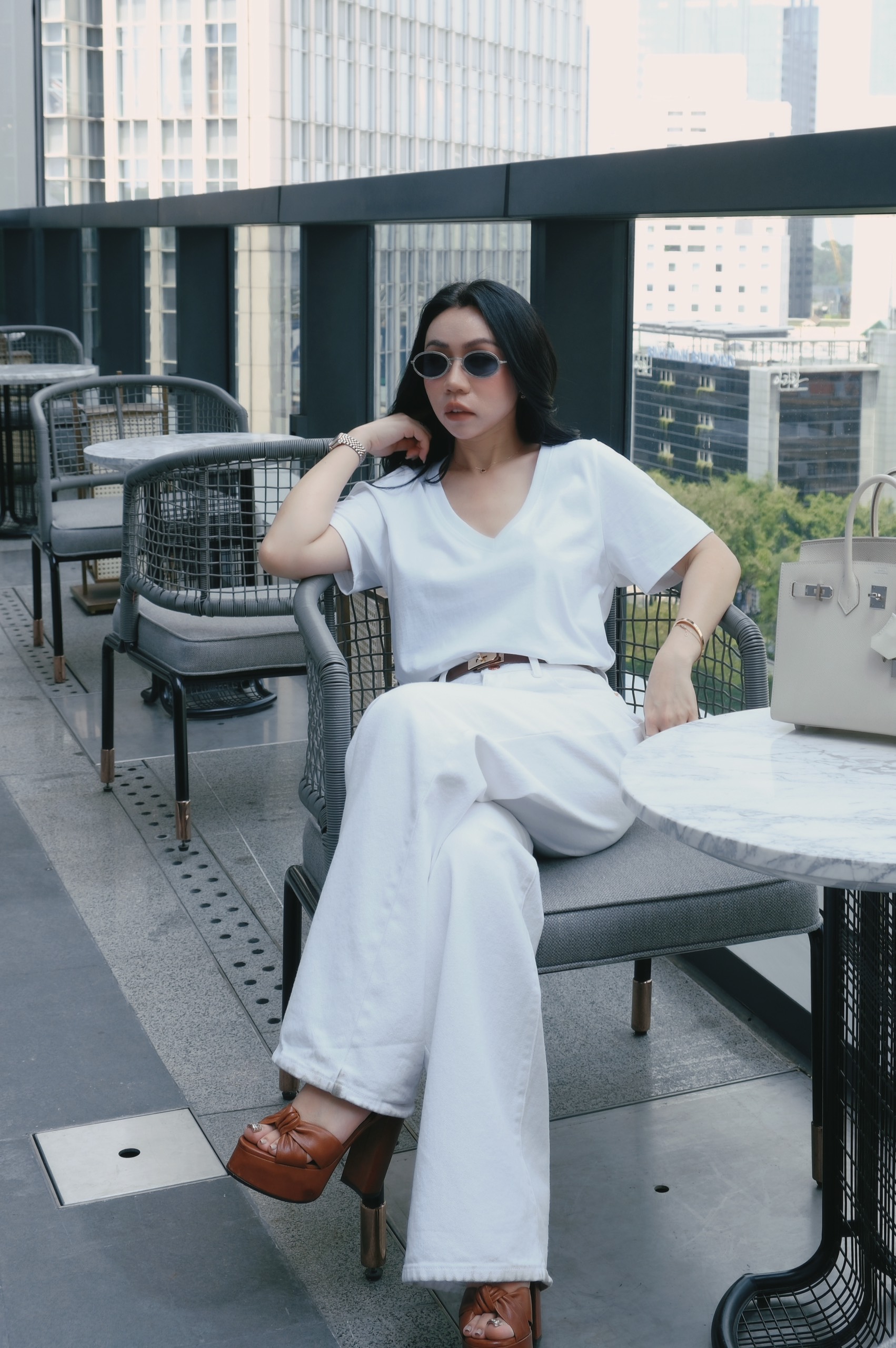 Áo thun tay ngắn cổ tim BASIC HARI TOP