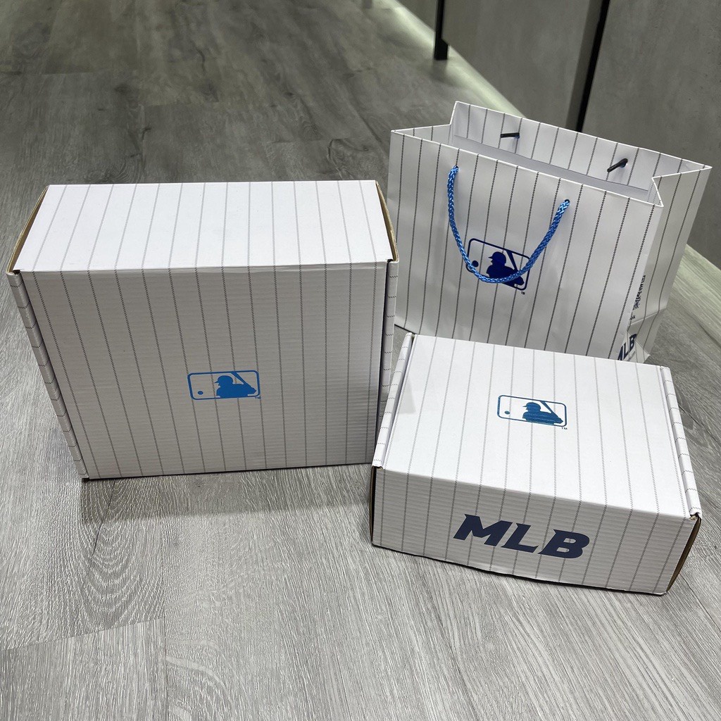 Hộp bìa MLB đựng sản phẩm