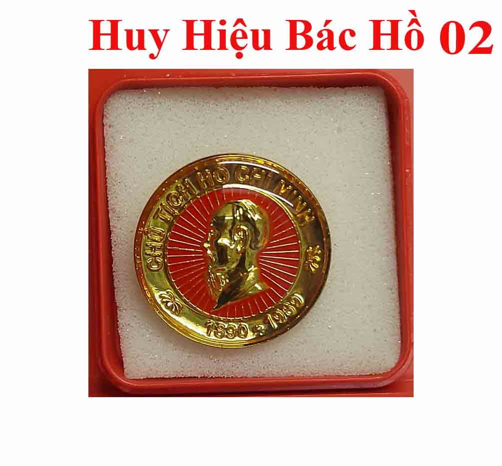 Huy Hiệu Bác Hồ Mạ Vàng 18k 100%