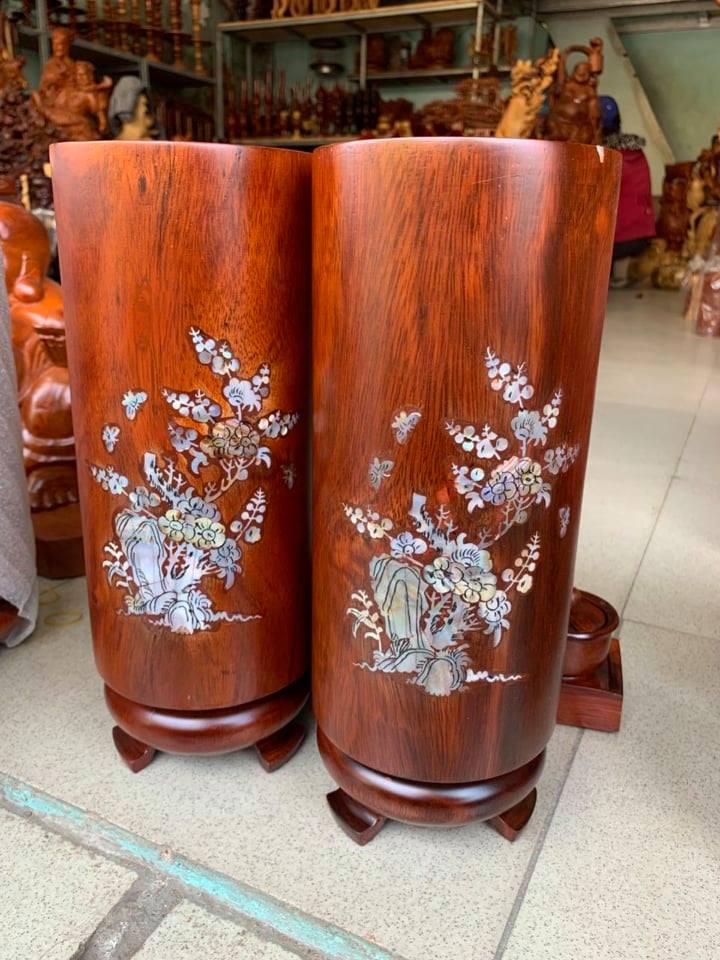 ỐNG ĐỰNG NHANG GỖ HƯƠNG CAO CẤP NGUYÊN KHỐI CẨN HOA VĂN CAO 30CM