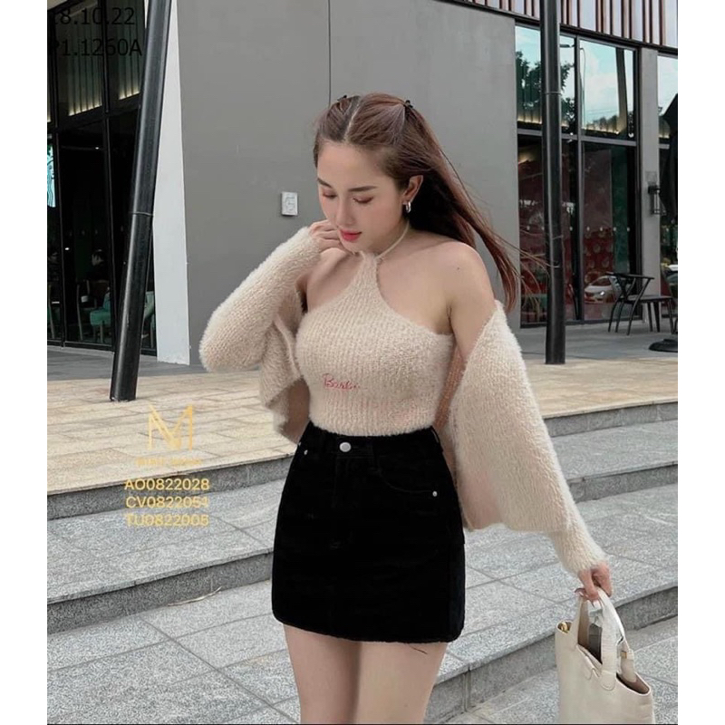set len lông thêu barbie : gồm choàng  & yếm