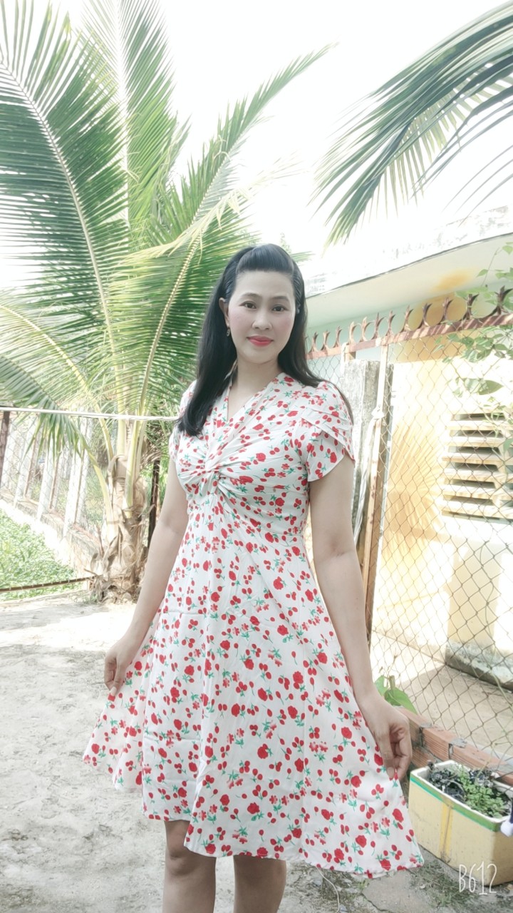 Đầm dạ hội dự tiệc hoa nhí
