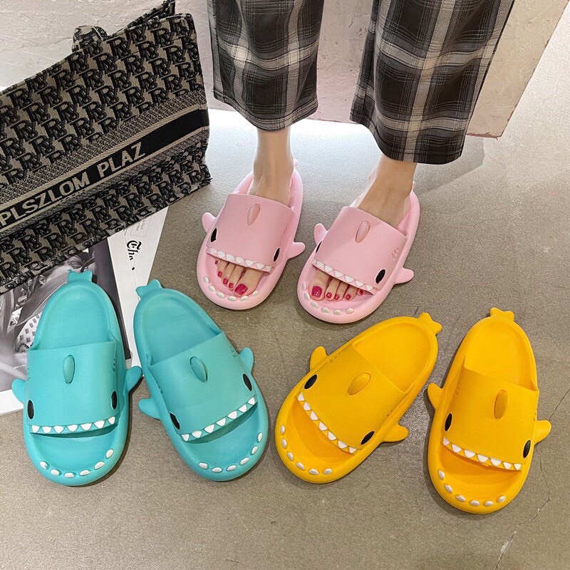 [ lấy tăng 2 size ] Dép Cá Mập Dễ Thương Size Lớn Cho Nam Nữ 001