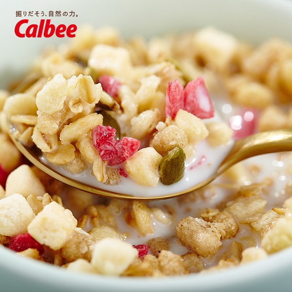Date 08/26 Japanese Calbee Cereal 700g