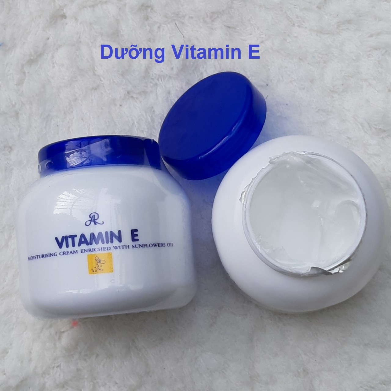 Kem Dưỡng Cấp Ẩm Vitamin E Aron Thái Lan 200ml