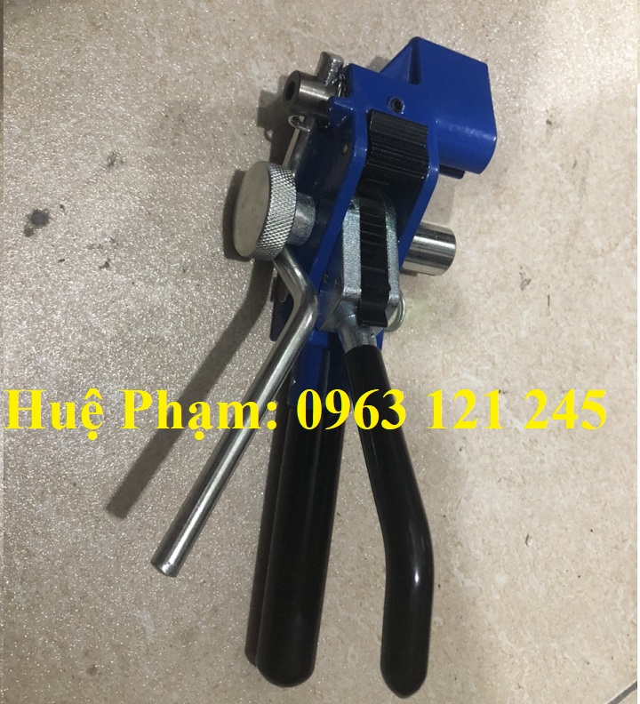 Con lăn kéo cáp mặt đất bu li nhôm