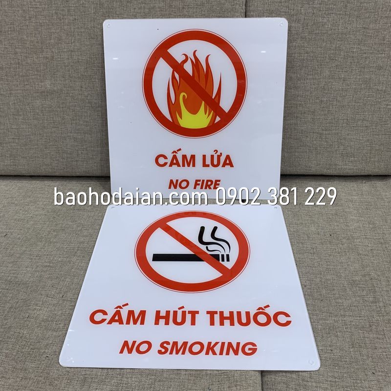 Bảng mica cấm lửa, cấm hút thuốc kích thước 30 x 30cm