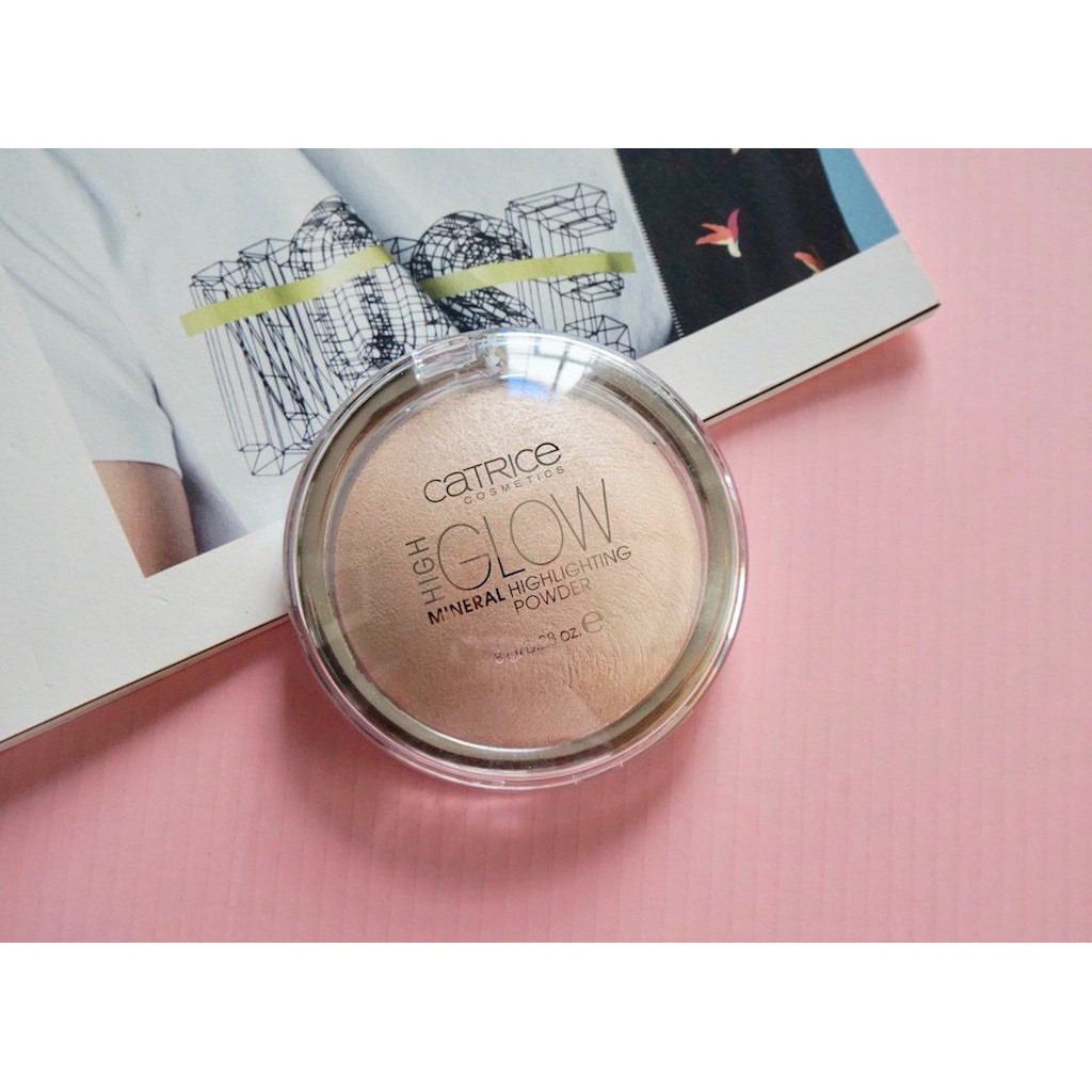 Phấn Highlight Catrice High Glow Mineral - Light Infusion 010