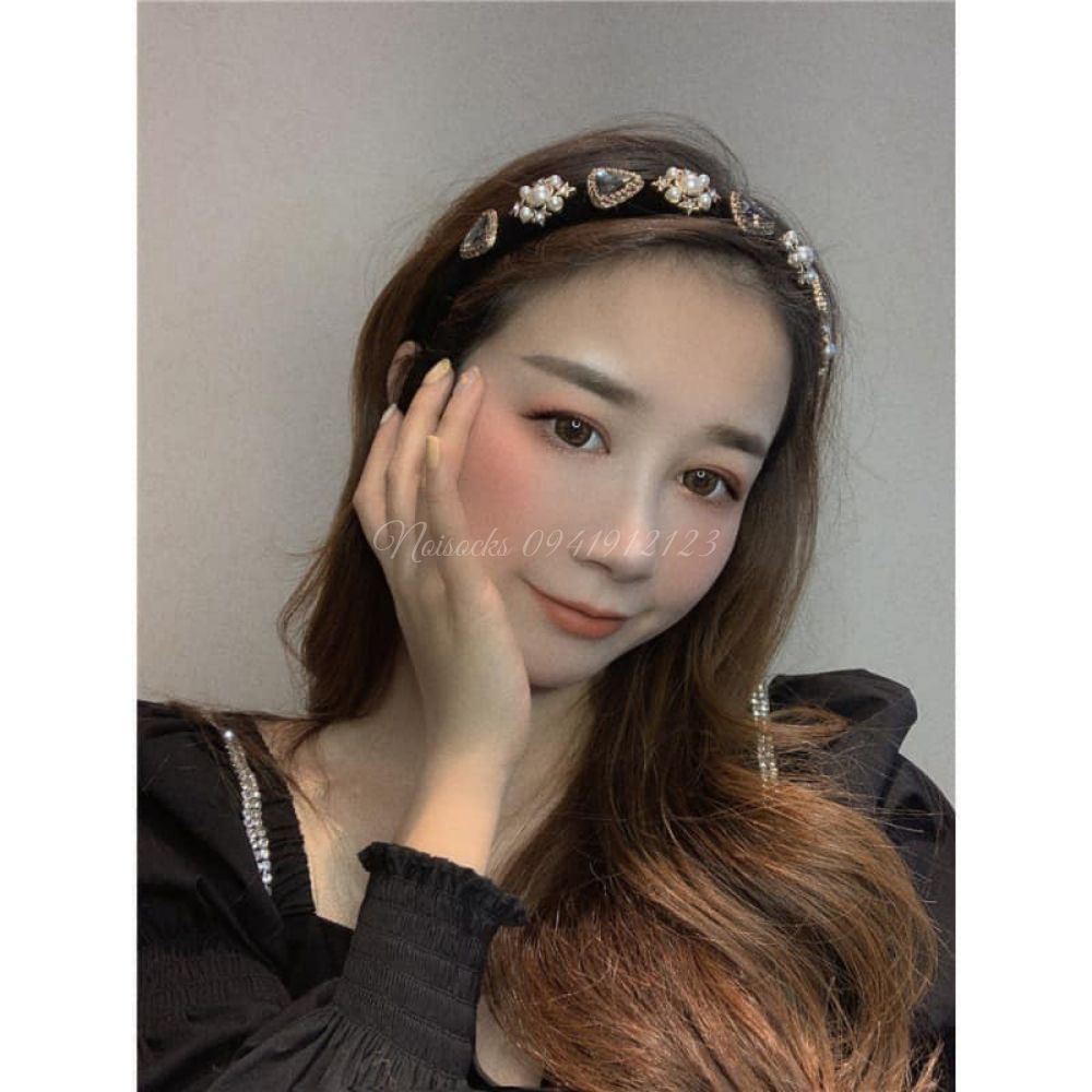 [Sỉ lẻ] Bờm nhung lụa đen đính đá Thời Trang, Bờm cài tóc Retro Nhung Hàn Quốc - Noisocks