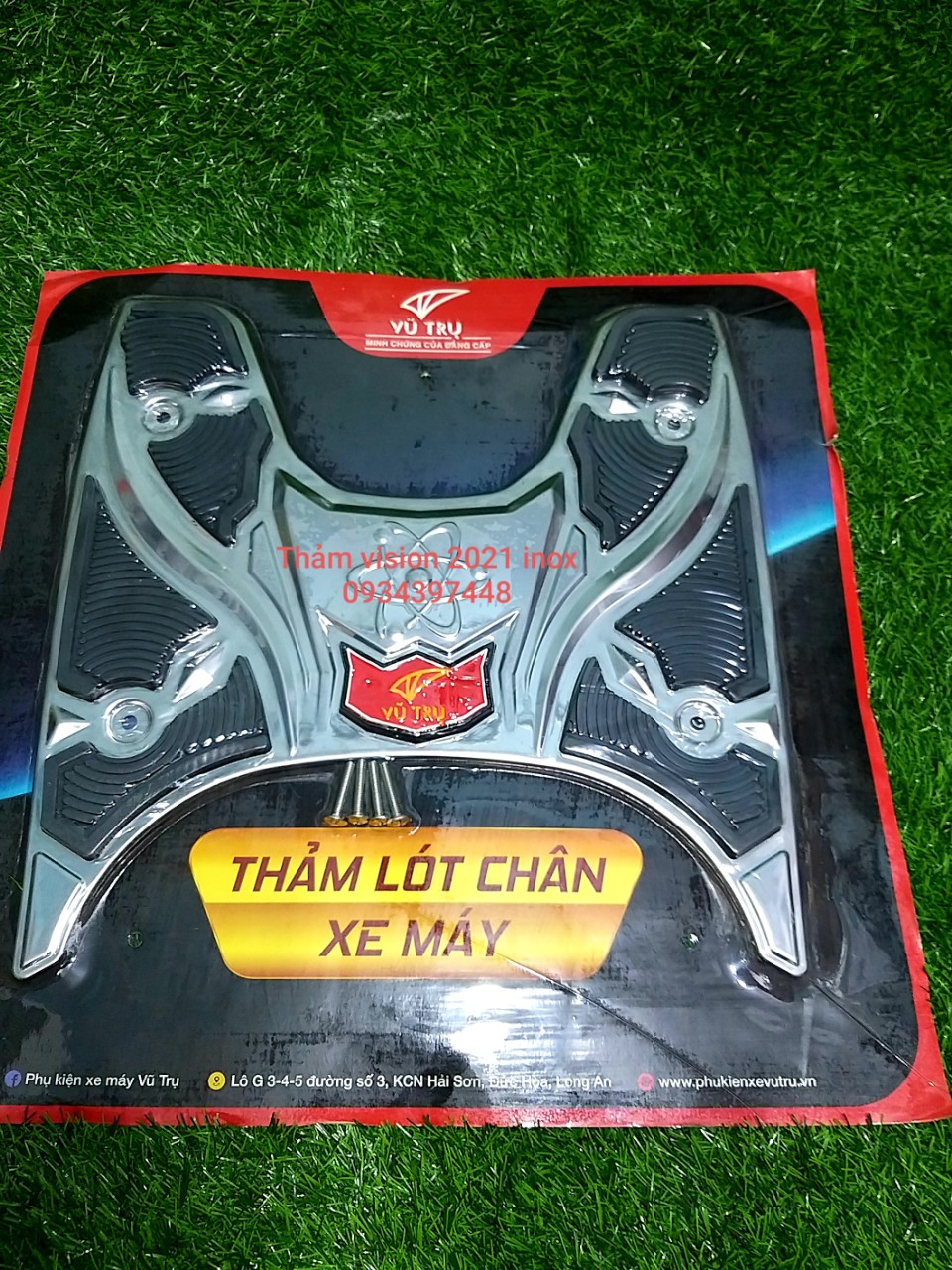 THẢM GÁC CHÂN VISION 2021 CARBON / CROM / INOX