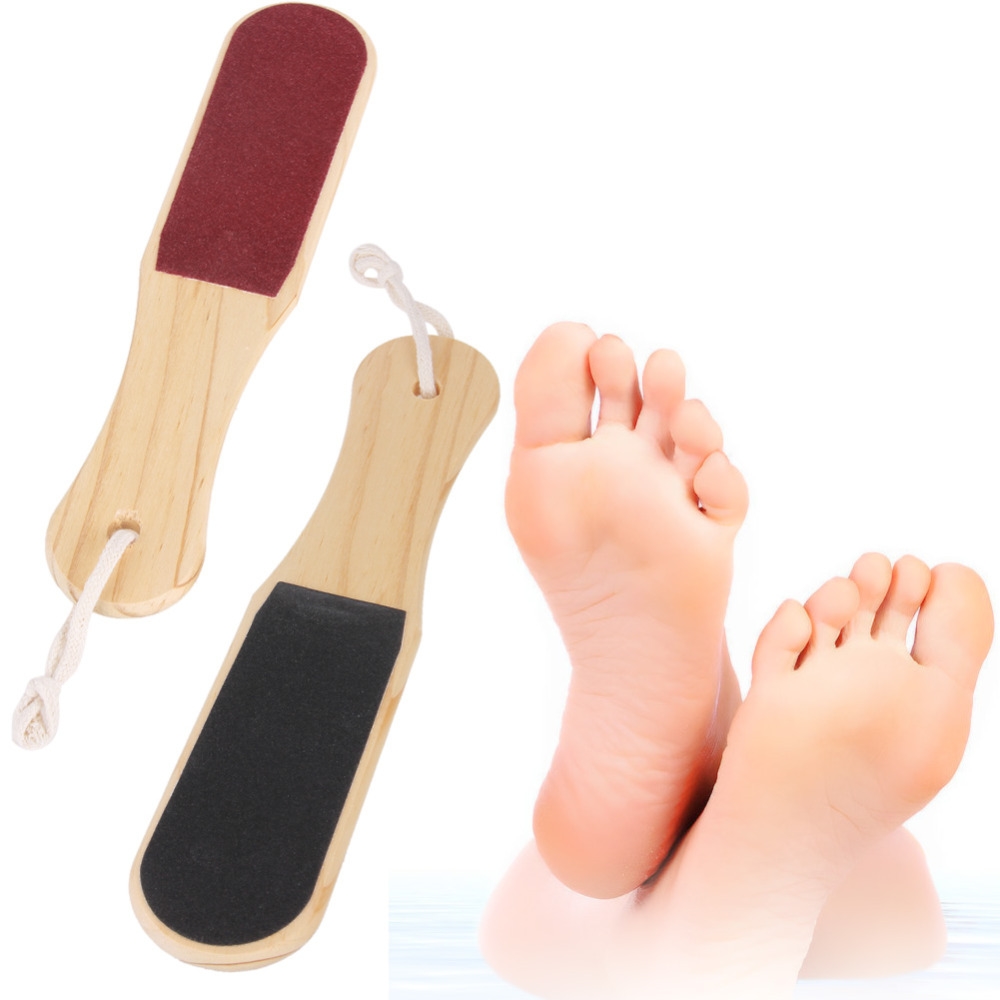 Dụng Cụ Lấy Da Chết Bàn Chân Cán Gỗ