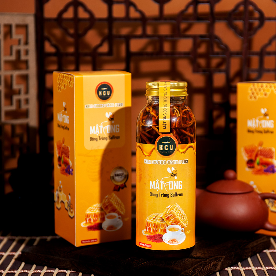 Mật Ong Đông Trùng Saffron Kim Cương Vàng (330ml/Chai)