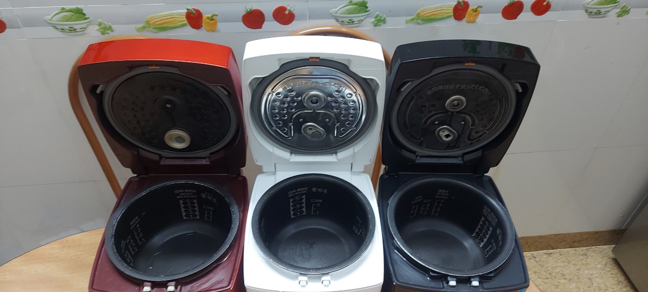 Nồi cơm điện cao tần Mitsubishi cắp nách 1L