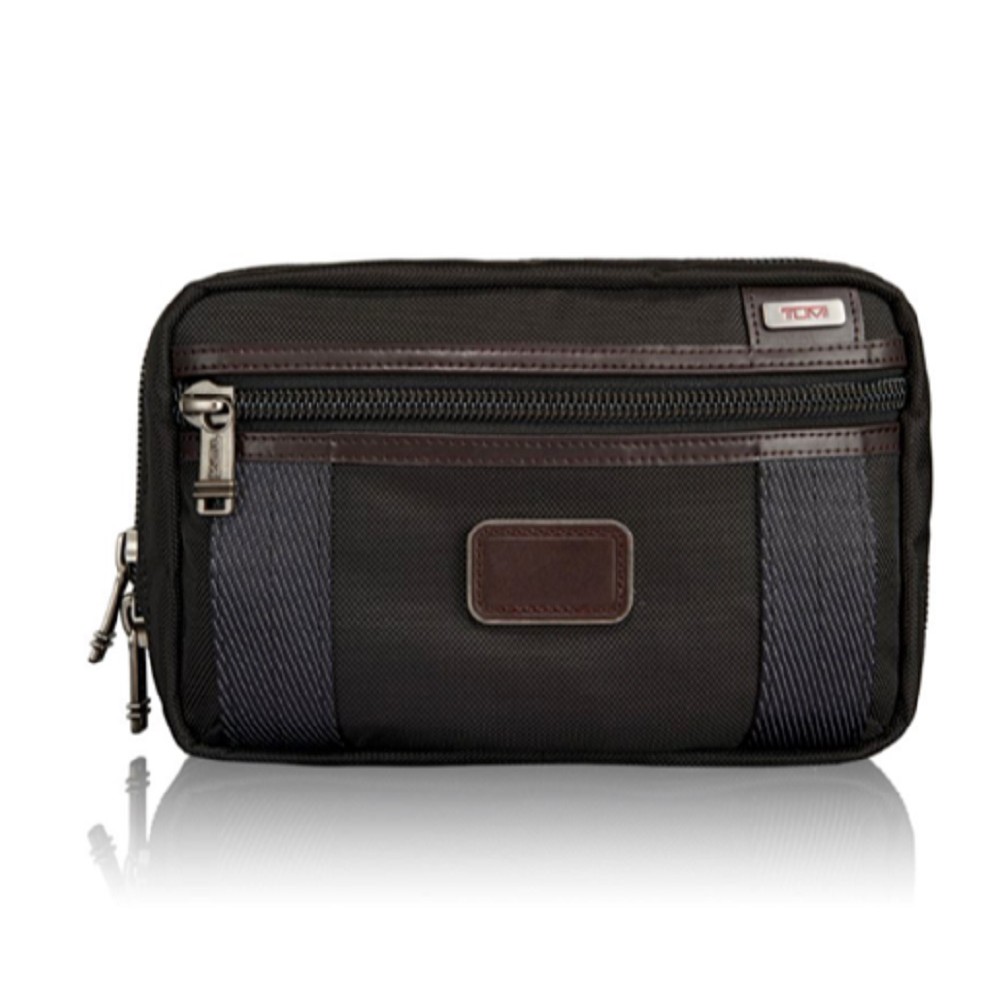 Tumi alpha bravo outlet toiletry bag