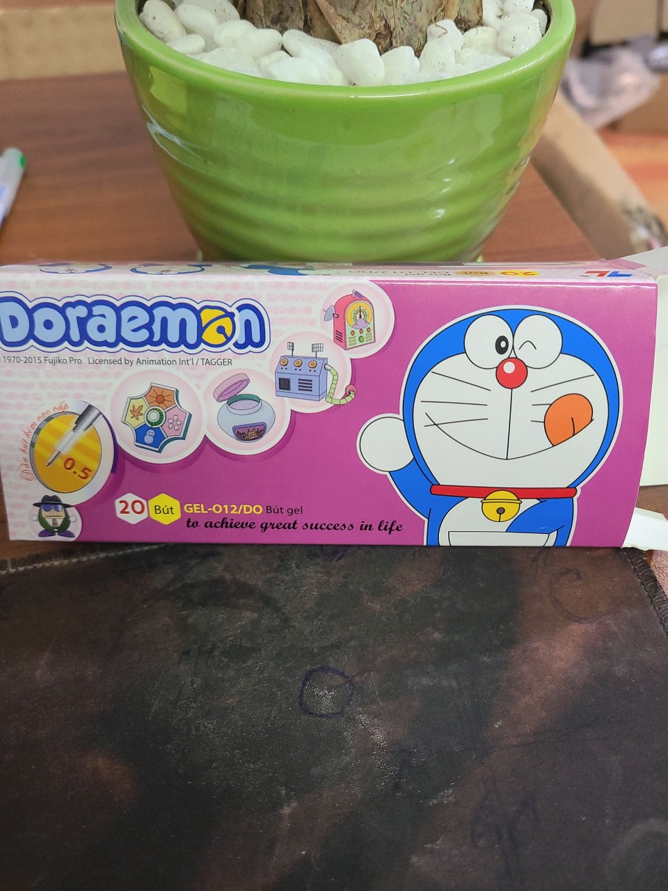 01 Hộp 20 Cây Bút Gel Doremon Mực Tím ( Ngòi 0,5mm ).