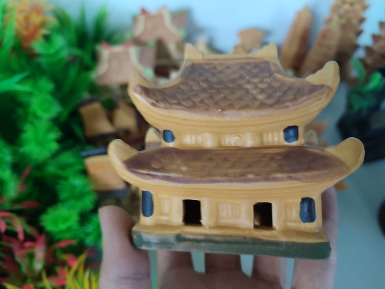 Tiểu cảnh trang trí bể cá, hòn non bộ