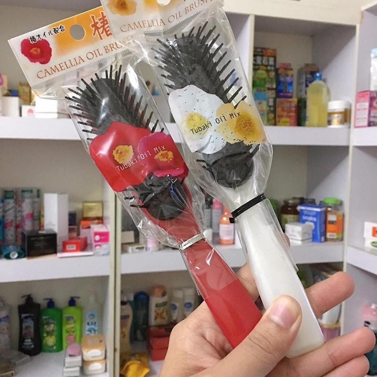 Lược chải tóc Sakura màu đỏ Nội địa Nhật Bản