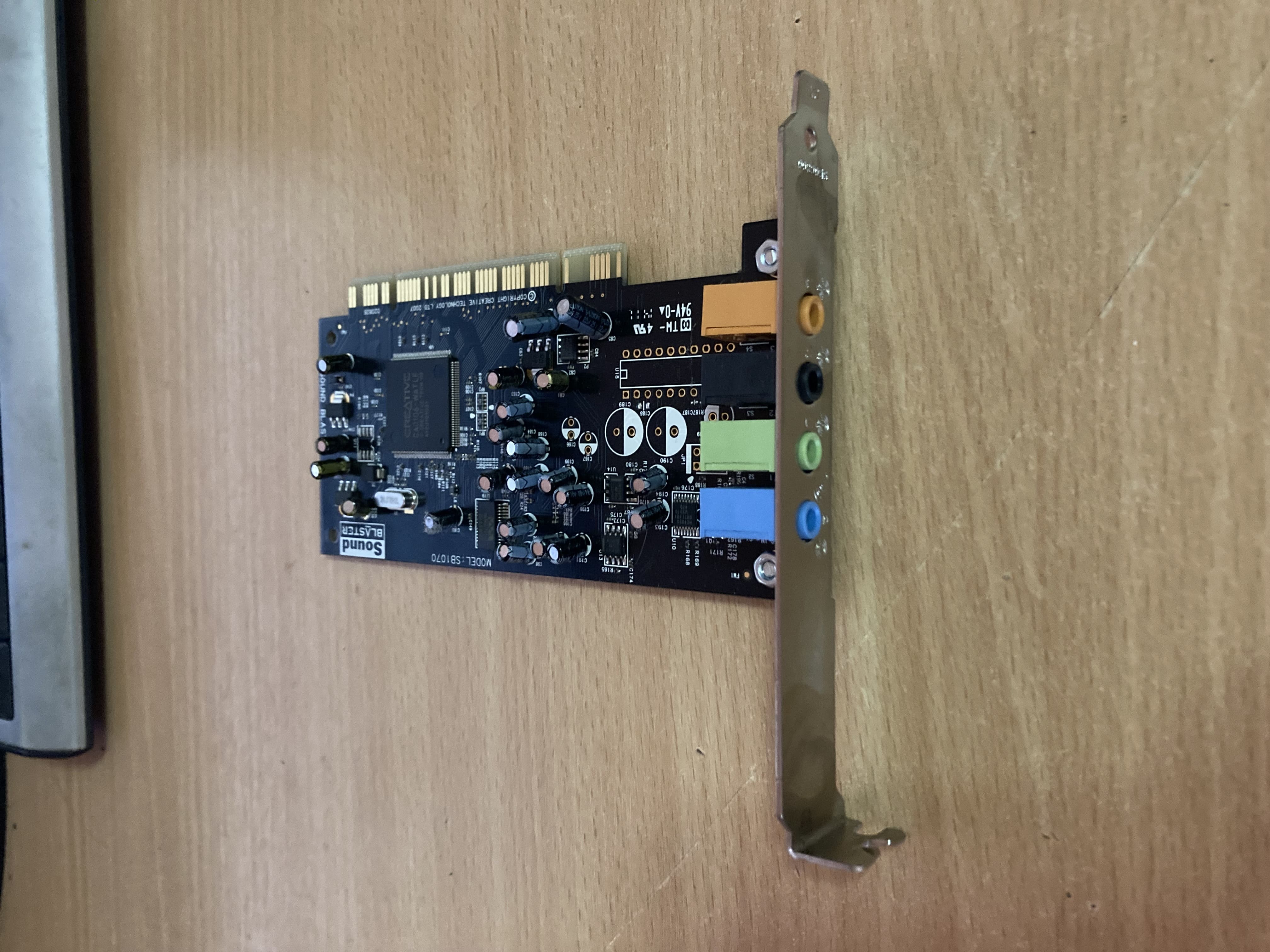 ซาวด์การ์ด Creative sound blaster SB1070 - BUFu2pl5 - ThaiPick