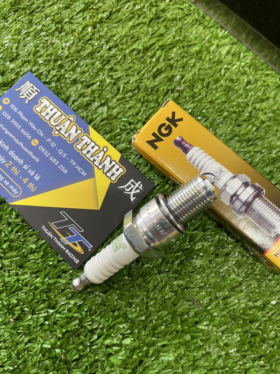 Bugi bạch kim sport , Yaz BPR6 NGK