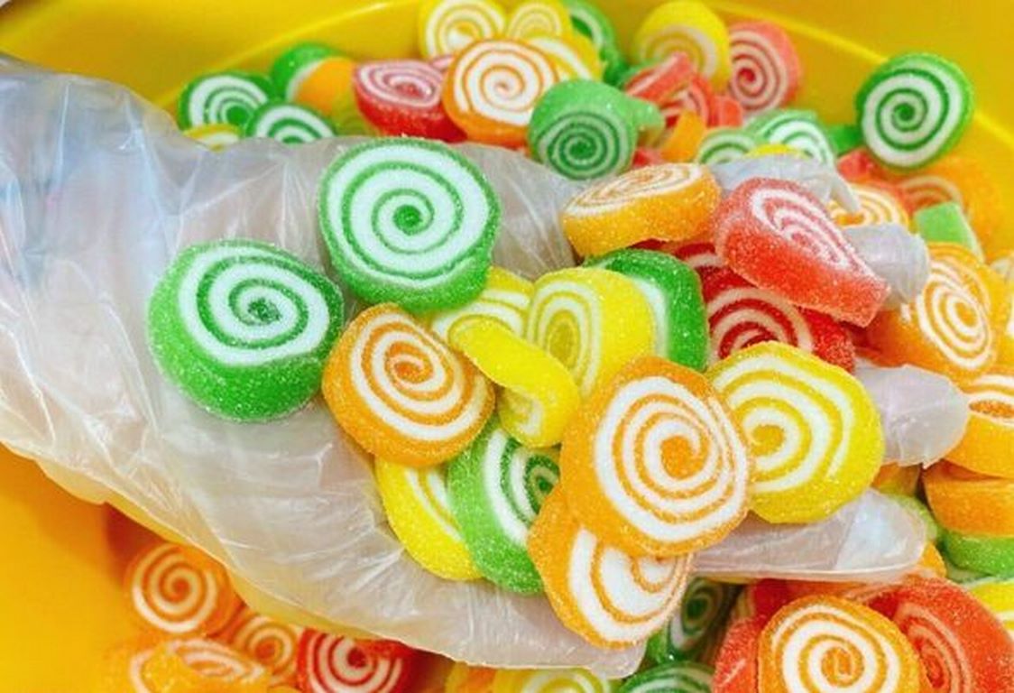 Kẹo Dẻo Xoắn Thái Lan - Ngon Mê Ly 100G