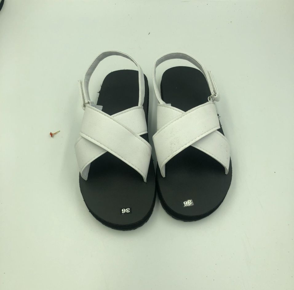 xăng đan nam nữ A9 trắng đế đen size từ 34 đến 44