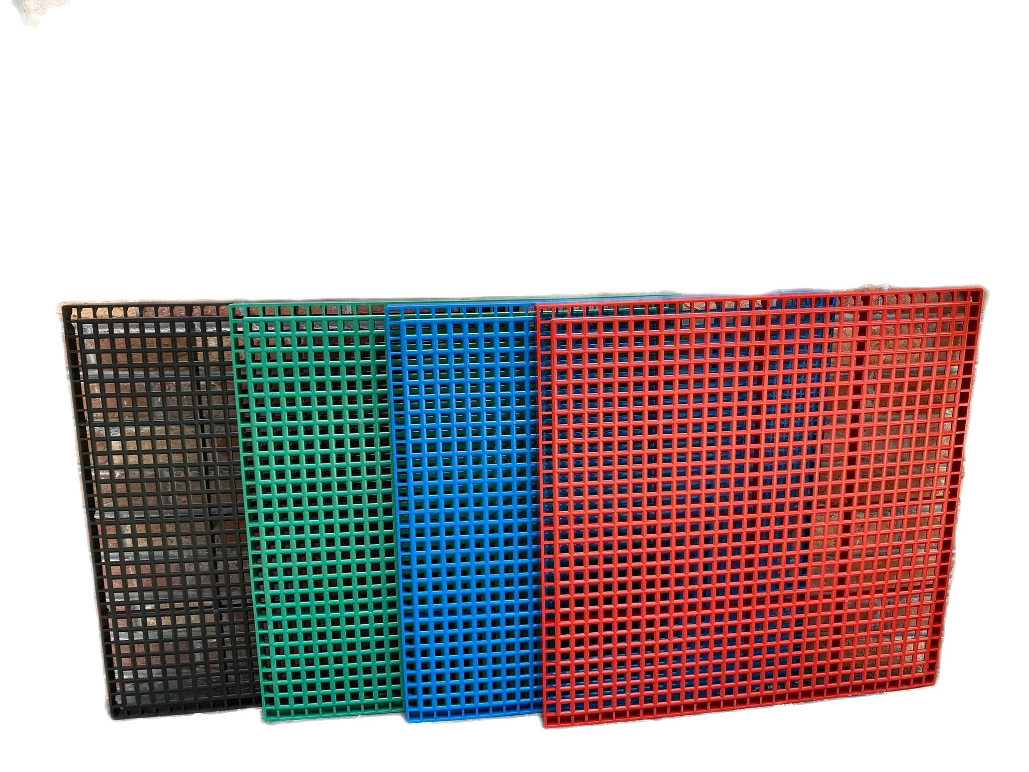 Rabbit Plastic Matting 2x2 ft, Rabbit Matting, Plastic Matting for pets