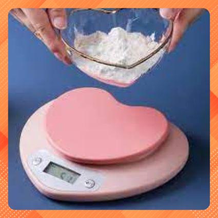 Cân tiểu ly hình trái tim hồng siêu hót ( trọng lượng tối đa 5kg)