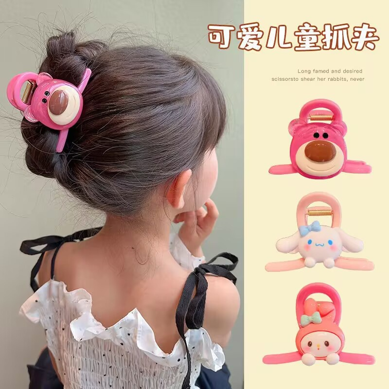 Kẹp tóc càng cua cho bé hình gấu dâu cute