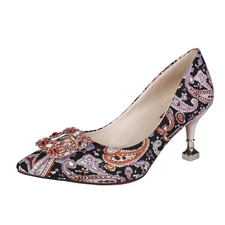 buy heel shoes online
