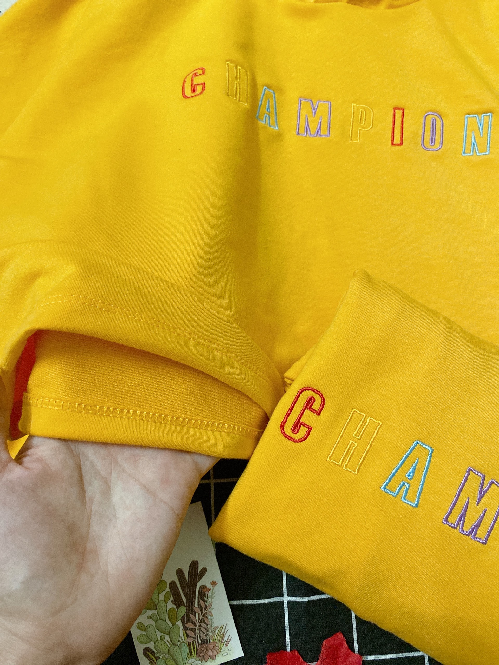 Áo croptop tay dài có nón (100% ảnh thật)