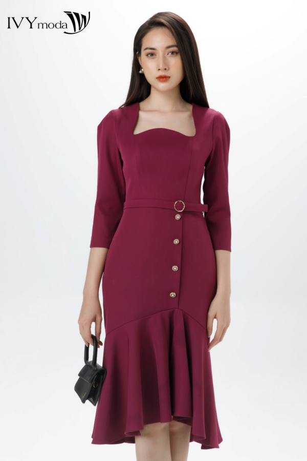 Đầm đuôi cá phối khuy ngọc trai (không kèm đai) IVY moda MS 48M7088