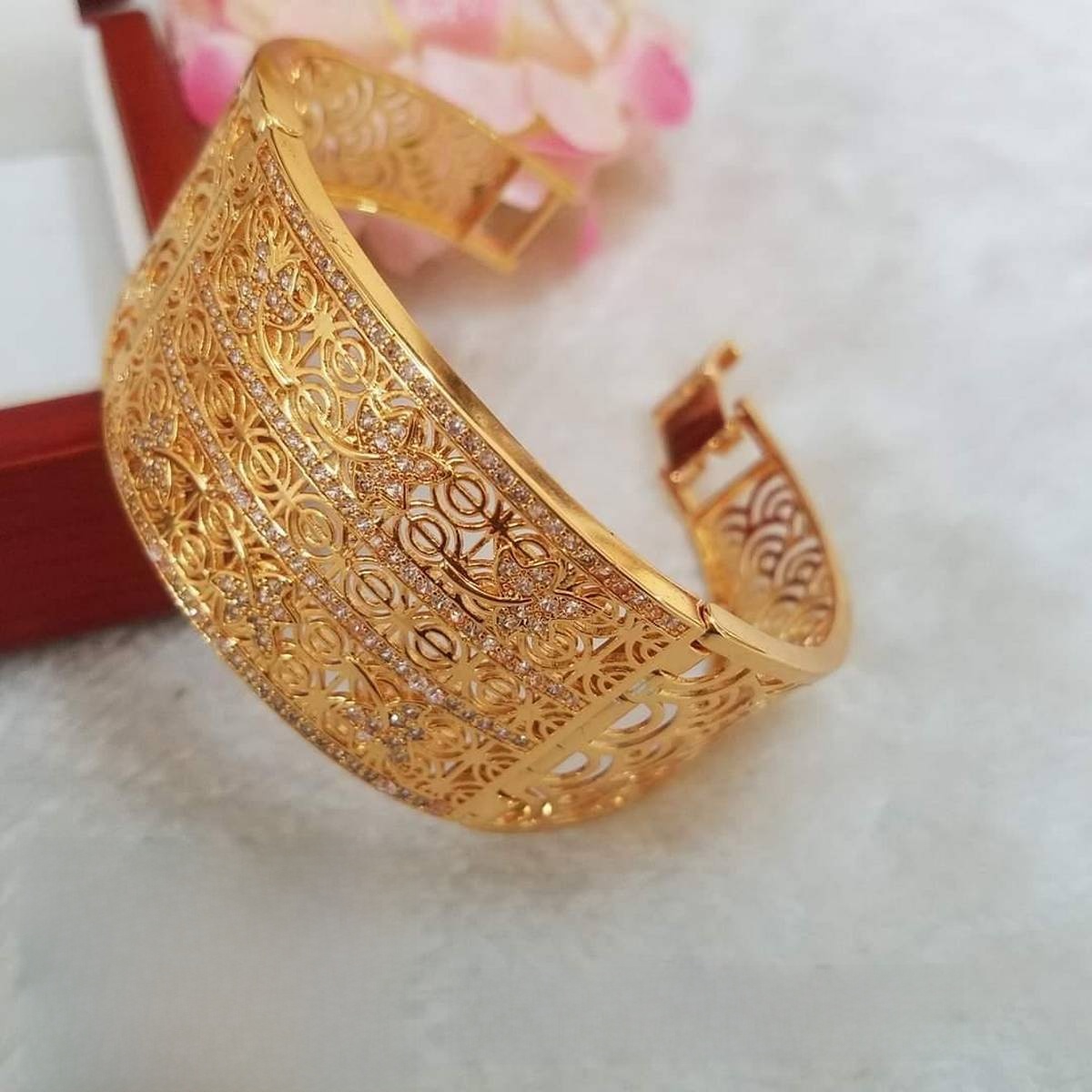 Gold plated white zircon gold bracelet | Daraz.pk