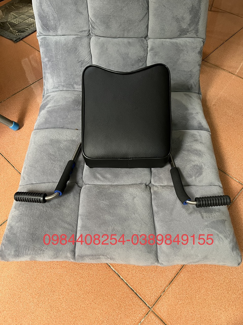 Gác chân (kèm ốc) gắn ghế nệm xe máy cho bé
