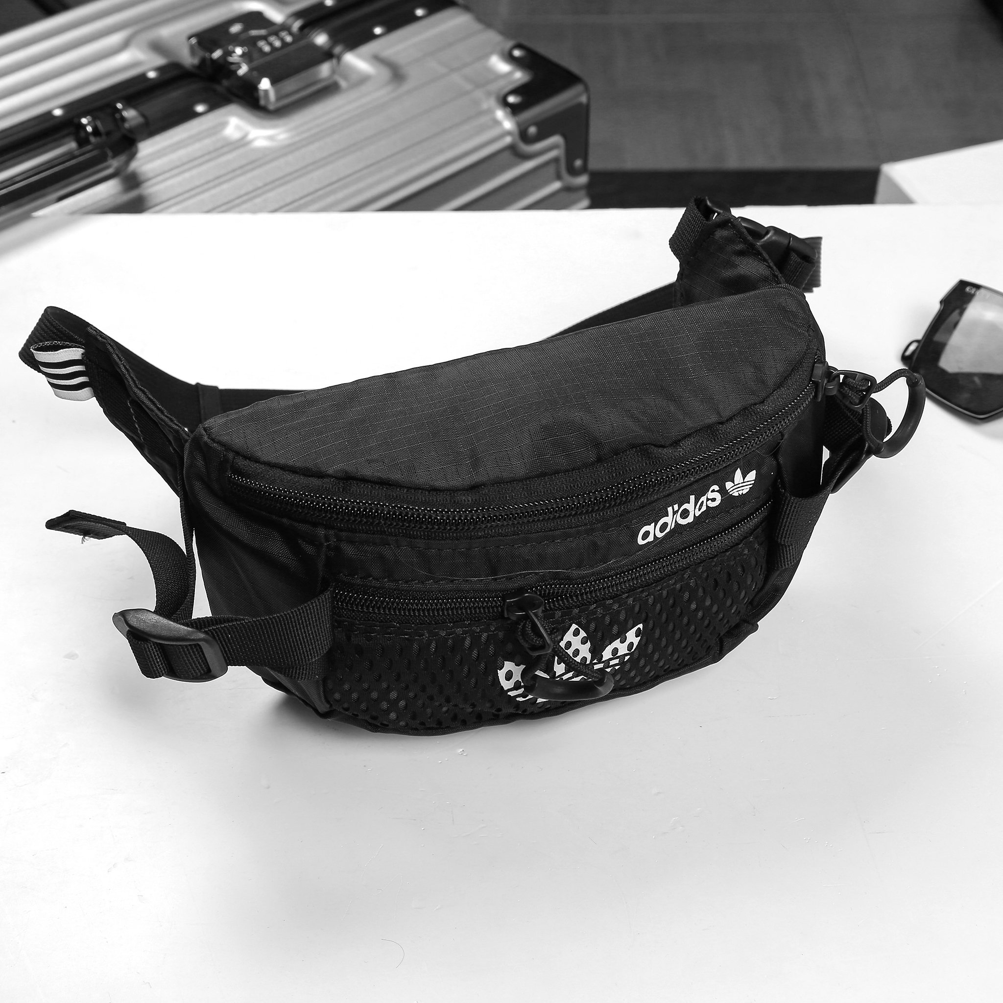 Túi Bao Tử Adidas GN2233 Belt Bag