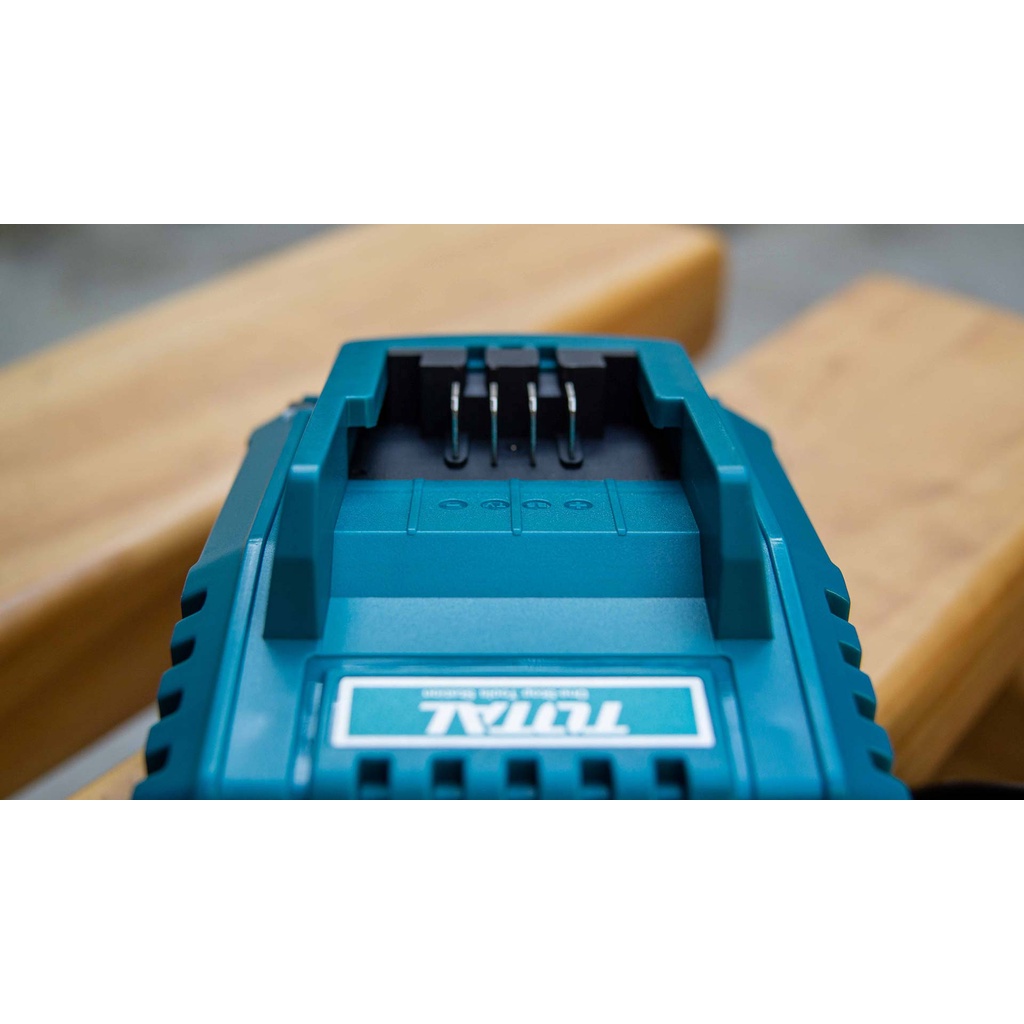 Sạc Pin 20V Total Lithium TFCLI2001