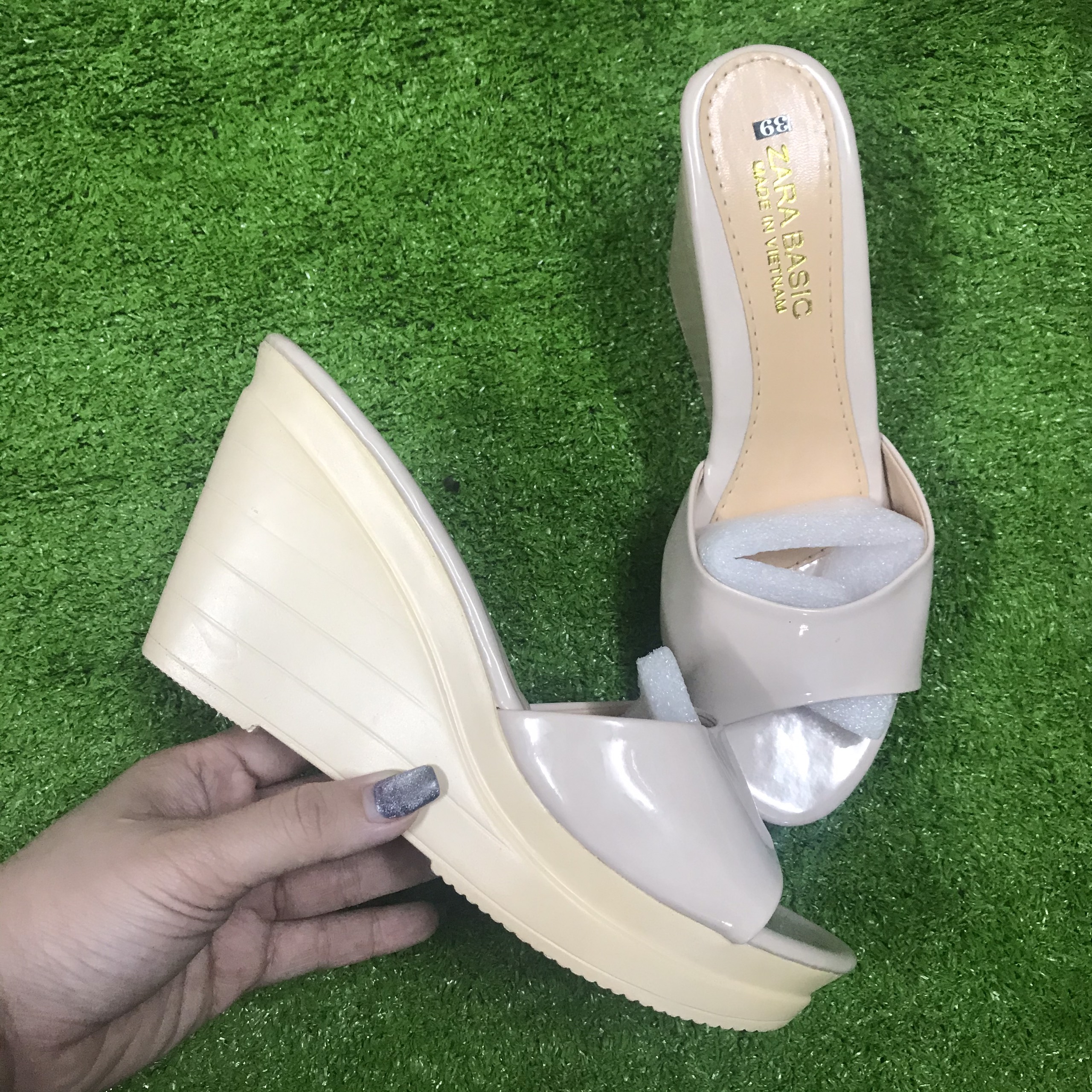 Dép quai ngang đế xuồng cao 9p