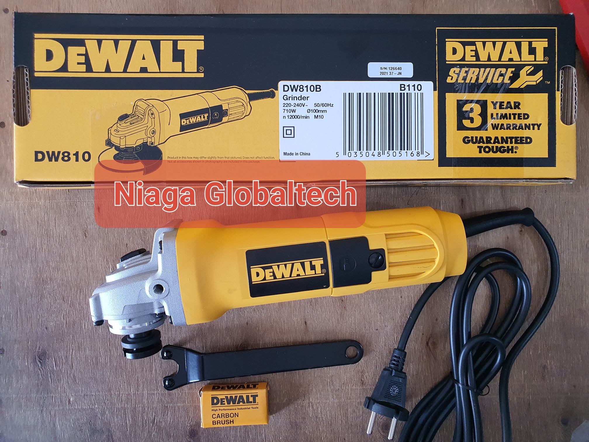 Dewalt Dw Mesin Gerinda Mm Angle Grinder Dw Gerinda Tangan