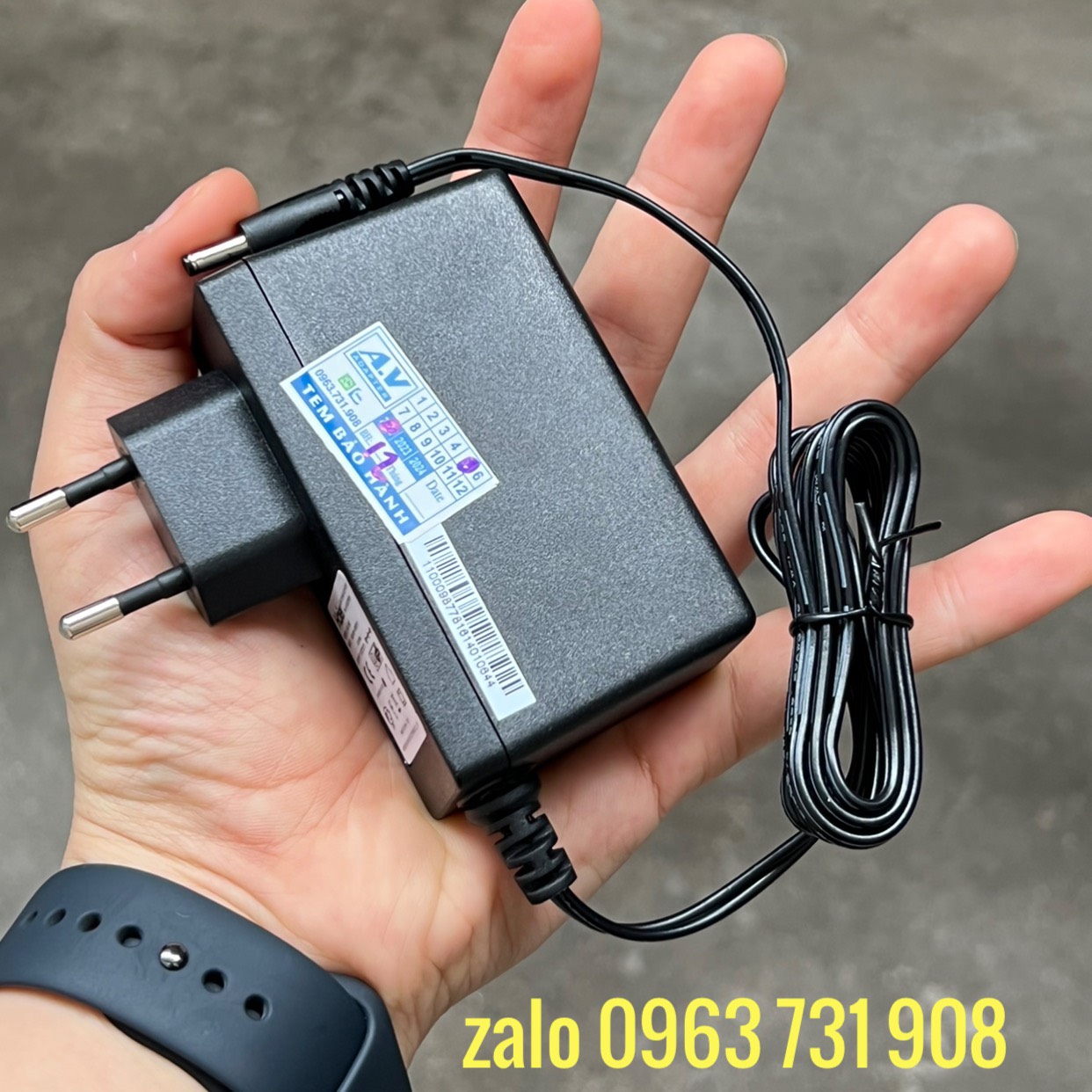 Sạc laptop haier 12v 2a