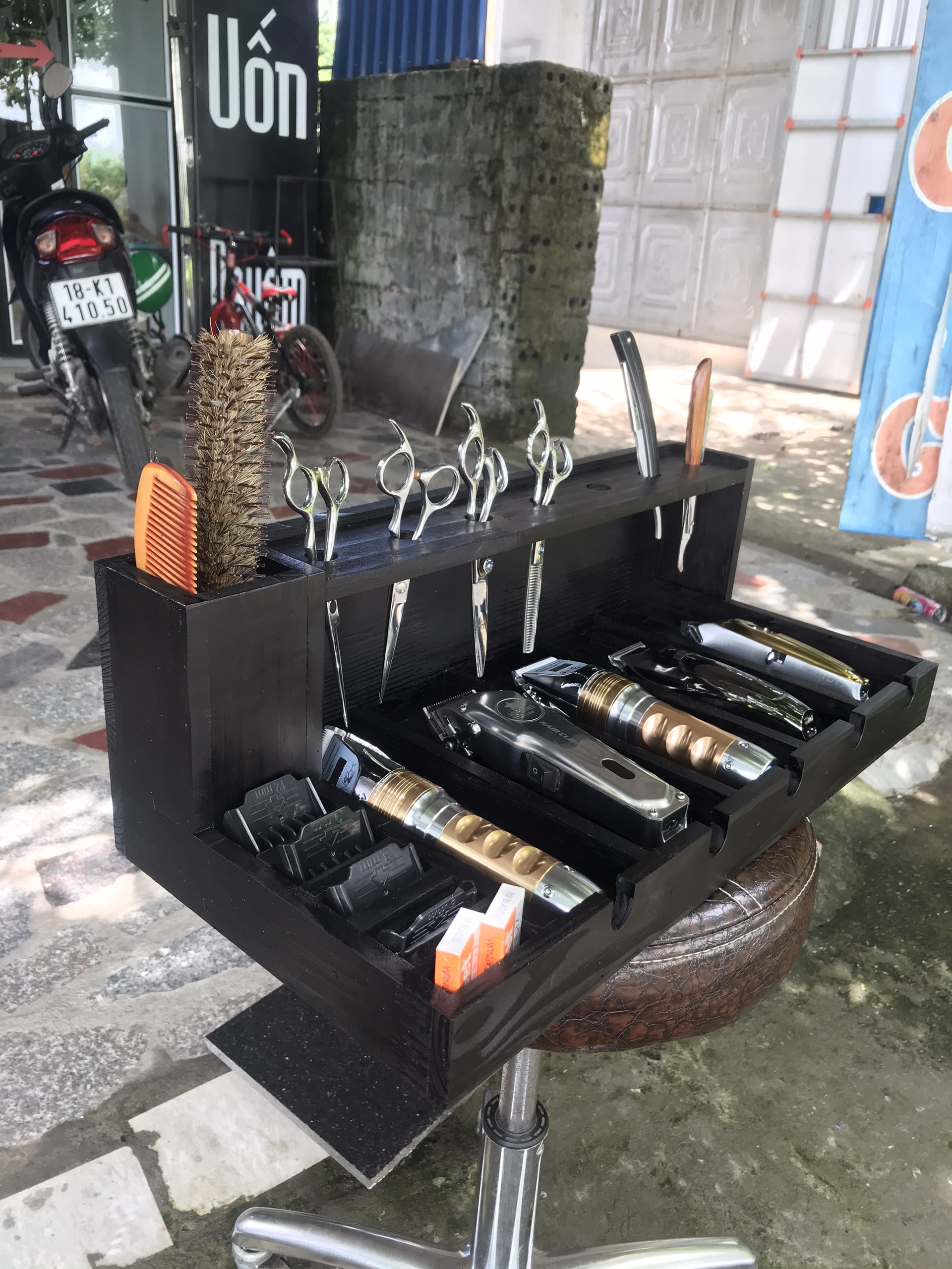 khay gỗ đựng tông đơ