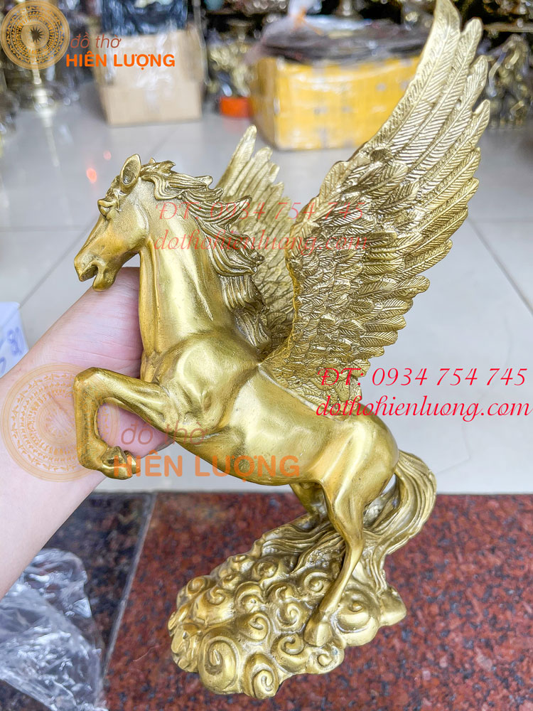 Bronze feng shui horse statue 2 sizes 17cm high and 25cm