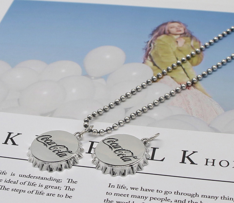 %E3%80%90Mega%20Sale%E3%80%91Necklace%20Men's%20Cold%20Style%20Simple%20Coca-Cola%20Bottle%20Cap%20Pendant%20Couple's%20Accessories%20Women's%20Chain%20-%20Image%205