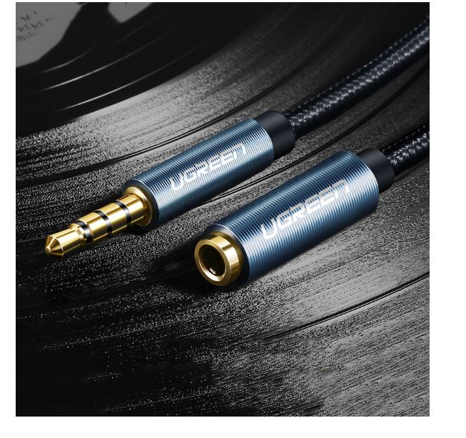 Cáp nối dài Audio 3.5mm 1m Ugreen 40673 (3 nấc - hỗ trợ mic và tai nghe)