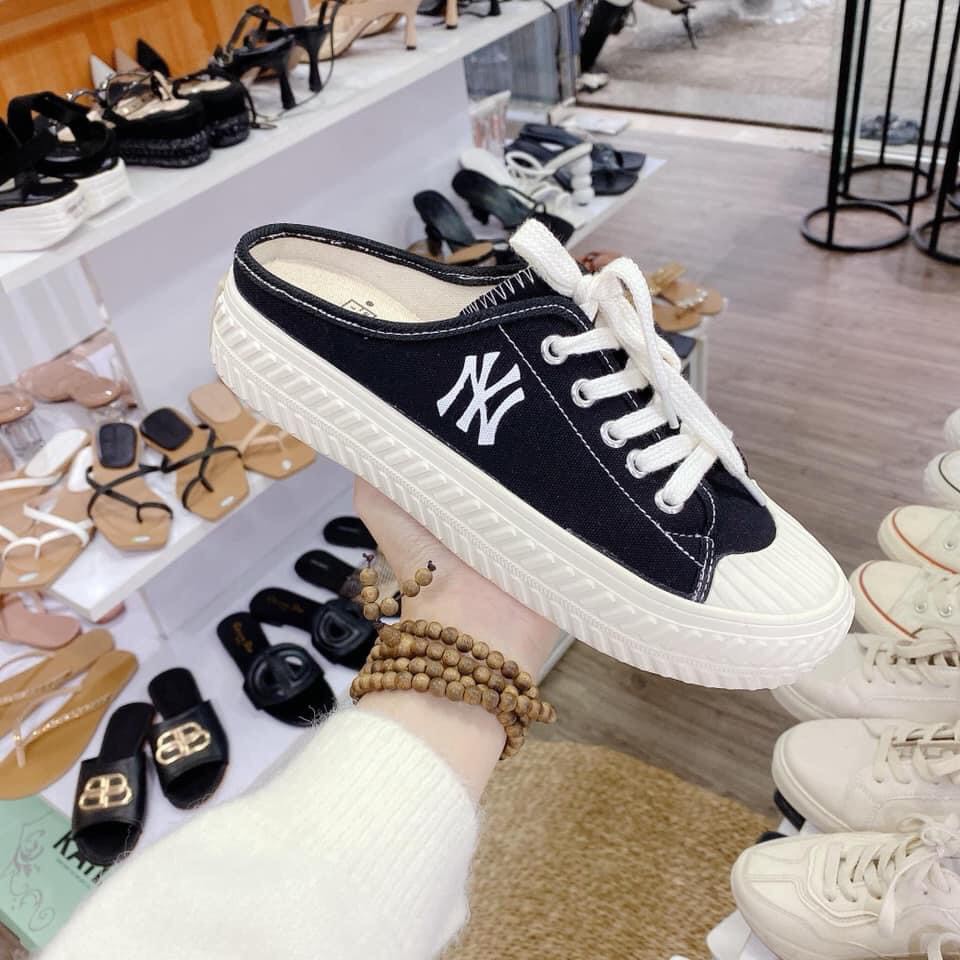 GIÀY SỤC NỮ THỂ THAO hở gót, trend mới