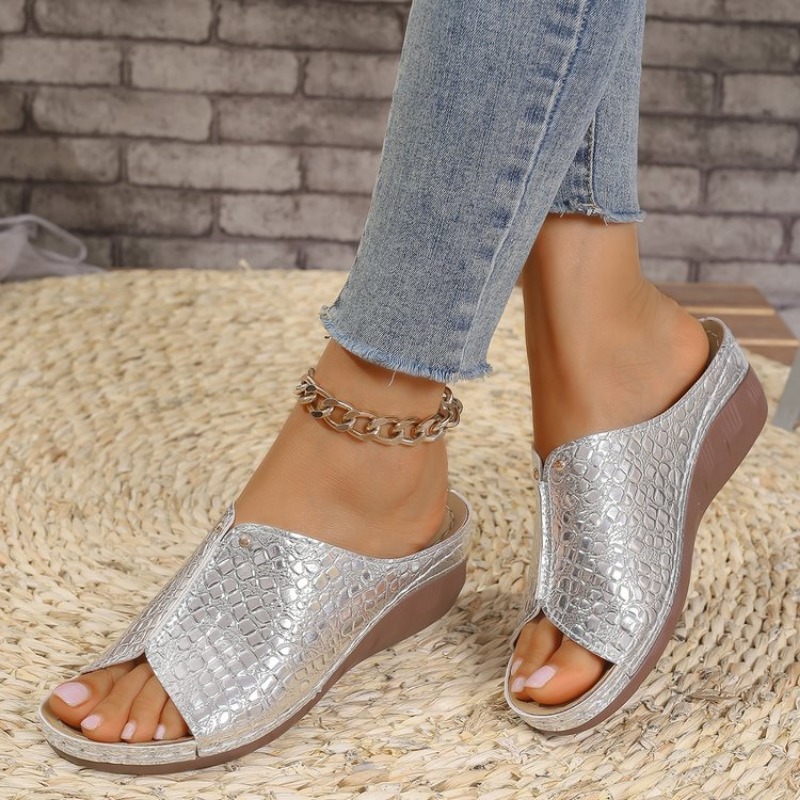 【Support-Cod】 Gold & Silver Wedge Sandals Women Summer Retro Clip-Toe Platform Thick Bottom Gladiator Shoes 43Plus.
